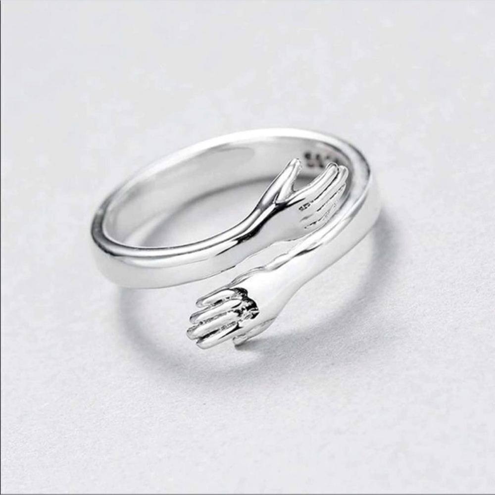 - 925 Sterling Silver Hugging Hands Ring Adjustable New